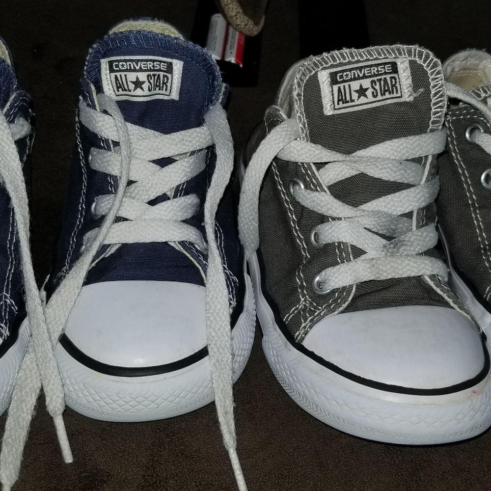 2 pairs of boys converse size 10
